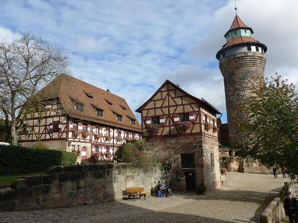 City tour through Nuremberg with the little train - Christmas tour - Key things I’d plan around