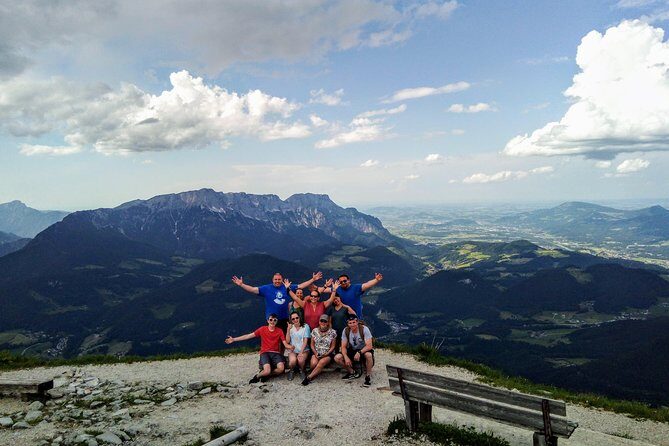 Eagle's Nest Hiking Tour - Getting back and the bus-down option