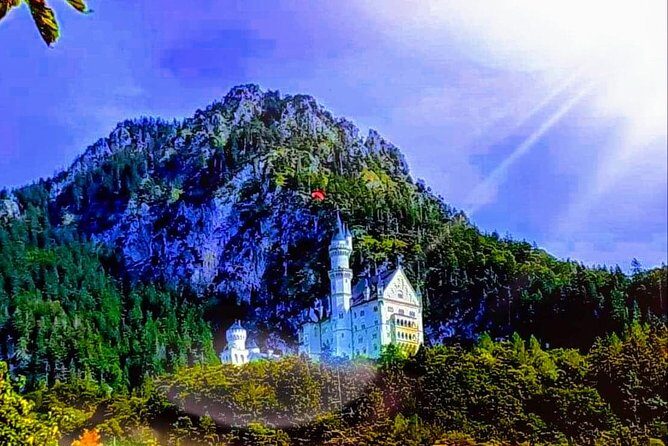 EXCLUSIVE 3 Royal Castle SKIP-THE LINE Tour of Neuschwanstein + Linderhof + Hohenschwangau from Munich - The schedule: how a 10.5-hour royal-castle loop keeps things sane