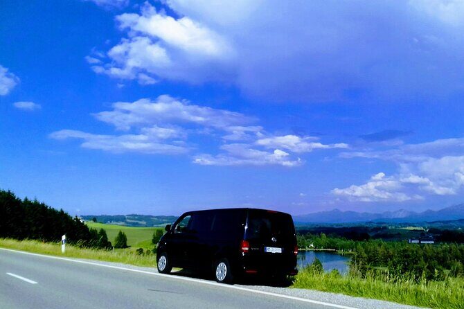 EXCLUSIVE 3 Royal Castle SKIP-THE LINE Tour of Neuschwanstein + Linderhof + Hohenschwangau from Munich - Hohenschwangau Castle: Maximilian II’s neo-Gothic home base