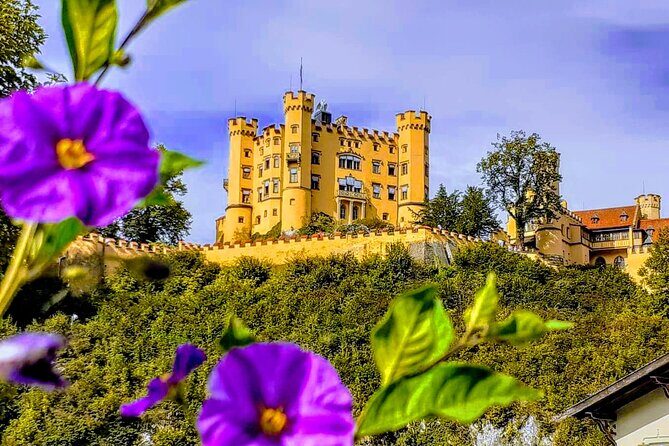 EXCLUSiVE SKIP-THE-CROWDS Neuschwanstein and Linderhof Castle Tour from Munich INCL. TICKETS - Oberammergau and Ettal: villages that add texture to the castle day