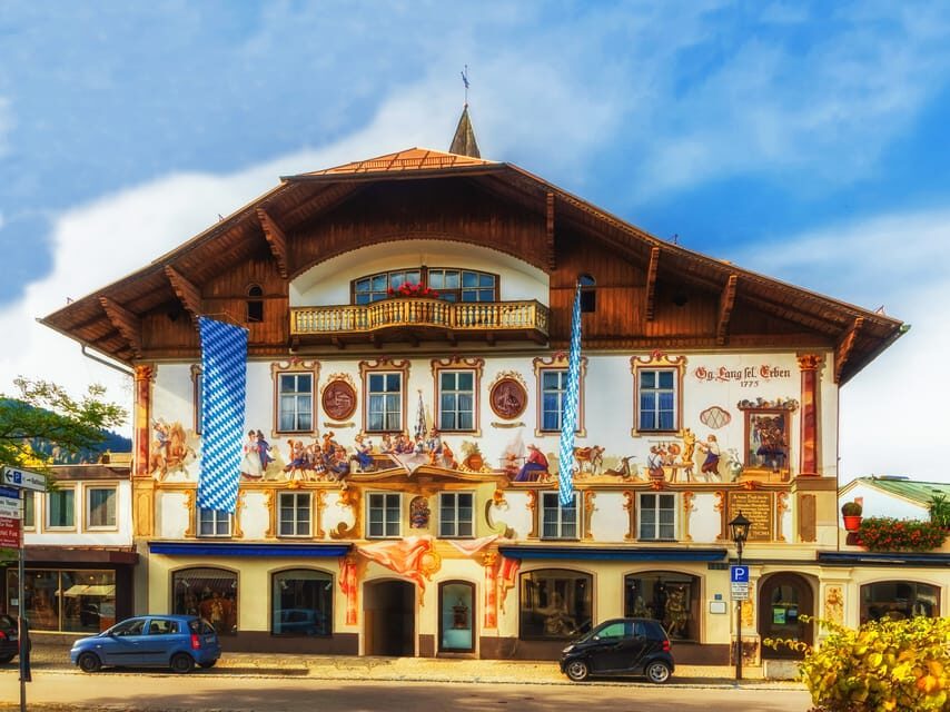 From Füssen: Neuschwanstein & Linderhof Castles Private Tour - Skip-the-line tickets and private guiding: where the value shows up