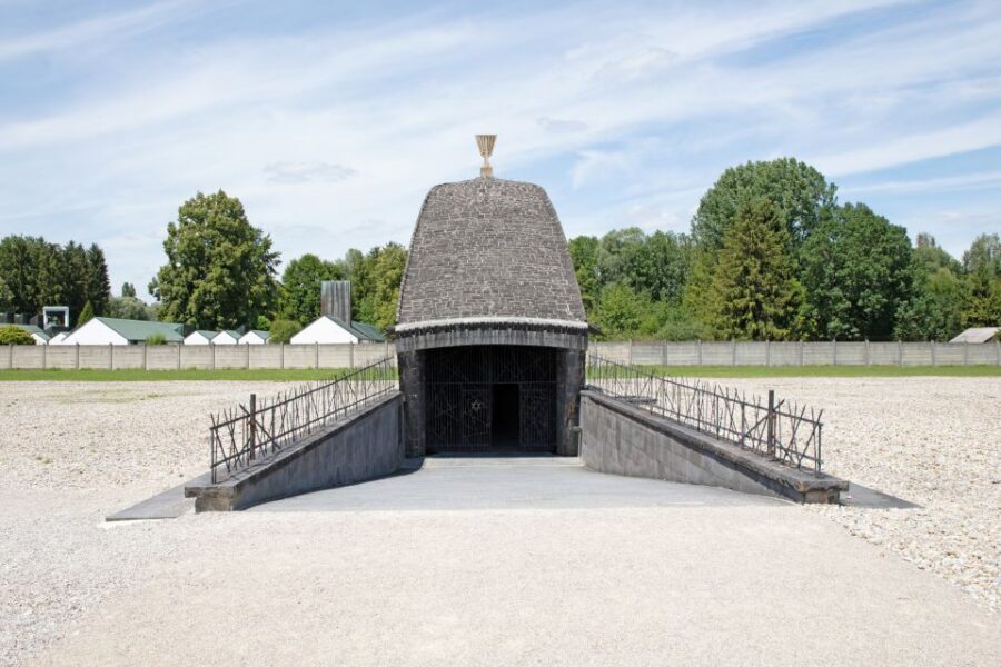 From Munich: Dachau Concentration Camp Private Tour by Car - Riding From Munich to Dachau: Why Private Transport Helps