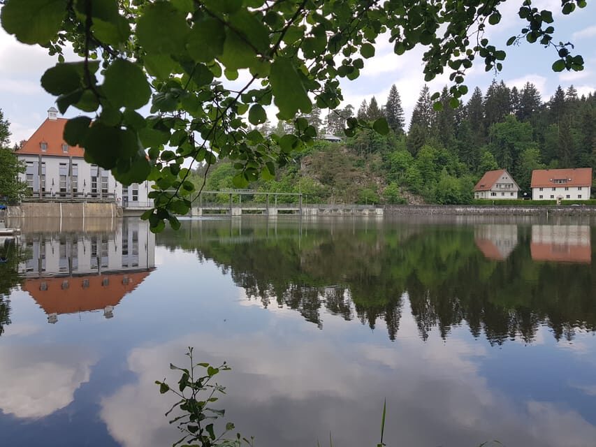 From Viechtach: Regen River Canoe Tour to Höllensteinsee - Getting on the Water: What the First Stretch Feels Like