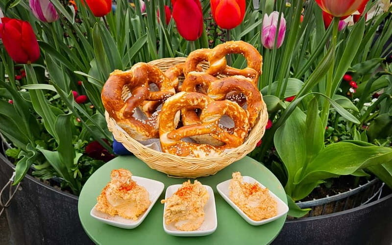 München: Vegetarische Viktualienmarkt-Probiertour Deutsch - A two-hour vegetarian tasting that works in Munich