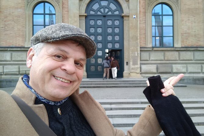 Munich: Alte Pinakothek with ticket - A 2-hour Alte Pinakothek visit with an artist’s commentary