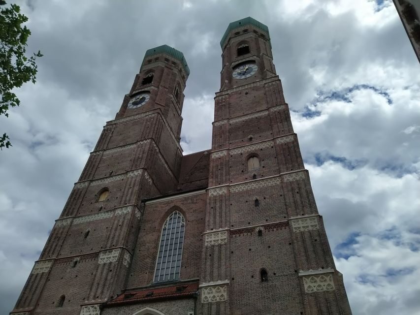 Munich: Bavarian Beer Walking Tour with Samples - Beer and Oktoberfest Museum: Your Guided Oktoberfest Origins Lesson