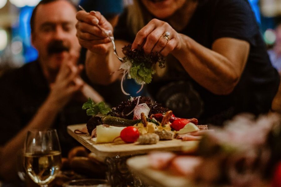 Munich: Beer and Food Tour with Dinner & Oktoberfest Museum - Beer History Starts on the Street