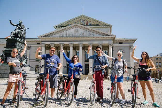 Munich City Bike Tour + Beer Garden Lunch Stop - English Garden by Bike: Eisbachwelle Surfers and Old Munich Nature