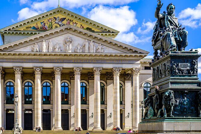 Munich City Pass: Admission to 45 activities and Public Transport - Science and technology: Deutsches Museum plus aircraft at Flugwerft