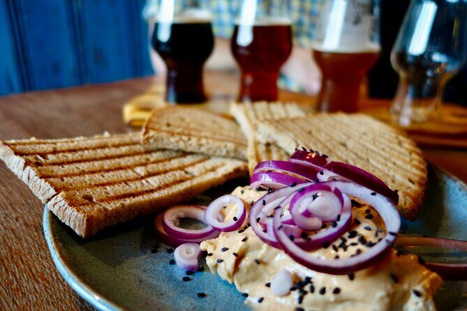 Munich Craft Beer & Cultural Tour With Snack - Meeting at Taubenstraße 2: how the 3-hour flow feels on foot