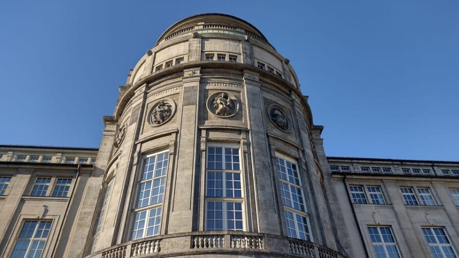 Munich: Deutsches Museum Guided Tour with Entry Ticket - Five Floors, 100,000 Objects: How a Guide Helps You Focus