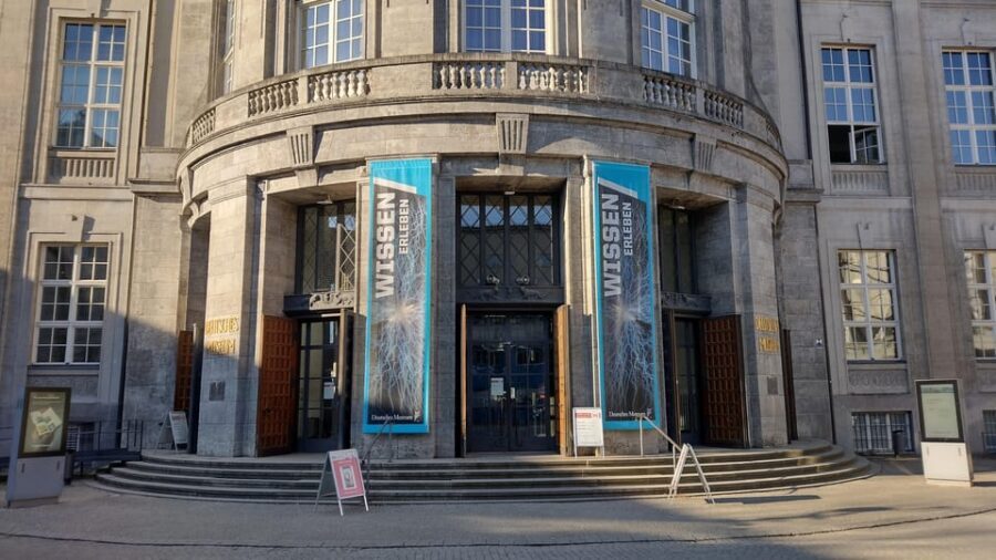 Munich: Deutsches Museum Guided Tour with Entry Ticket - Practical Tips Inside the Museum (So Your Feet Don’t File a Complaint)
