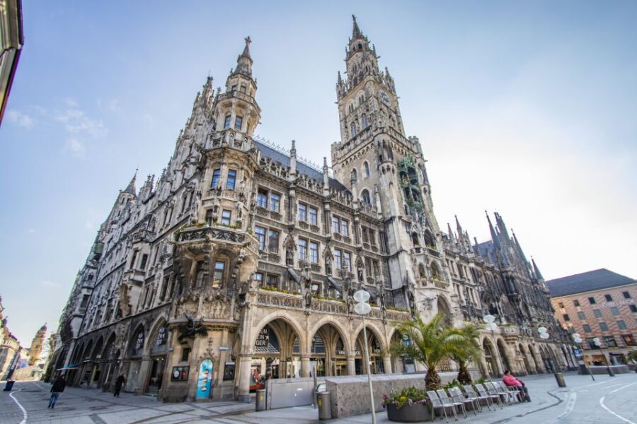 Munich: Express Walk with a Local in 90 minutes - Marienplatz: The Square That Teaches You How Munich Thinks