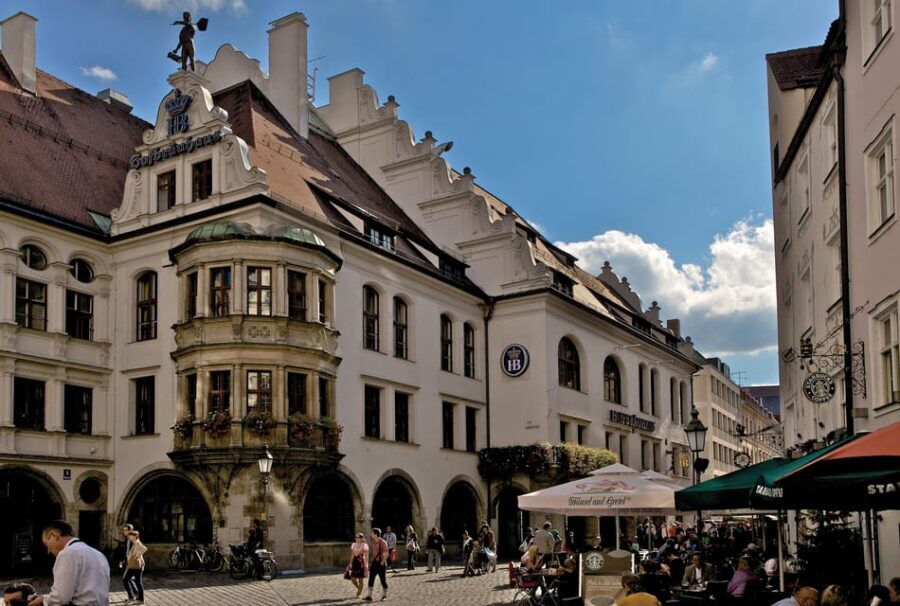 Munich: Food Tour Beer- 3 small beers & "Brotzeit" in GERMAN - Price and Value: What You’re Really Paying For