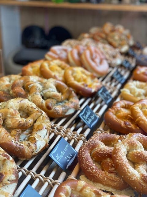 Munich Food Tour: The Ultimate Bavarian Full Meal & Drinks - What you’ll actually eat and drink: the Bavarian “full meal” plan