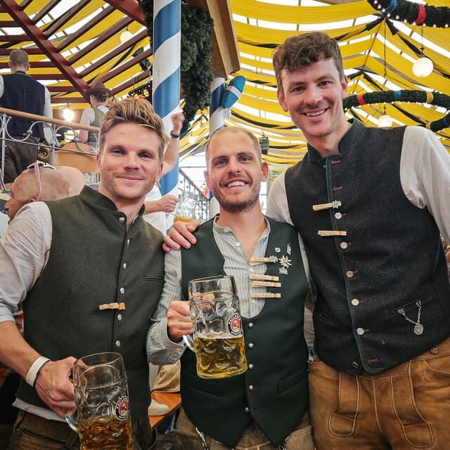 Munich: Guided Oktoberfest Experience with Beer and Lunch - Westendstraße meet-up and that first welcome stein