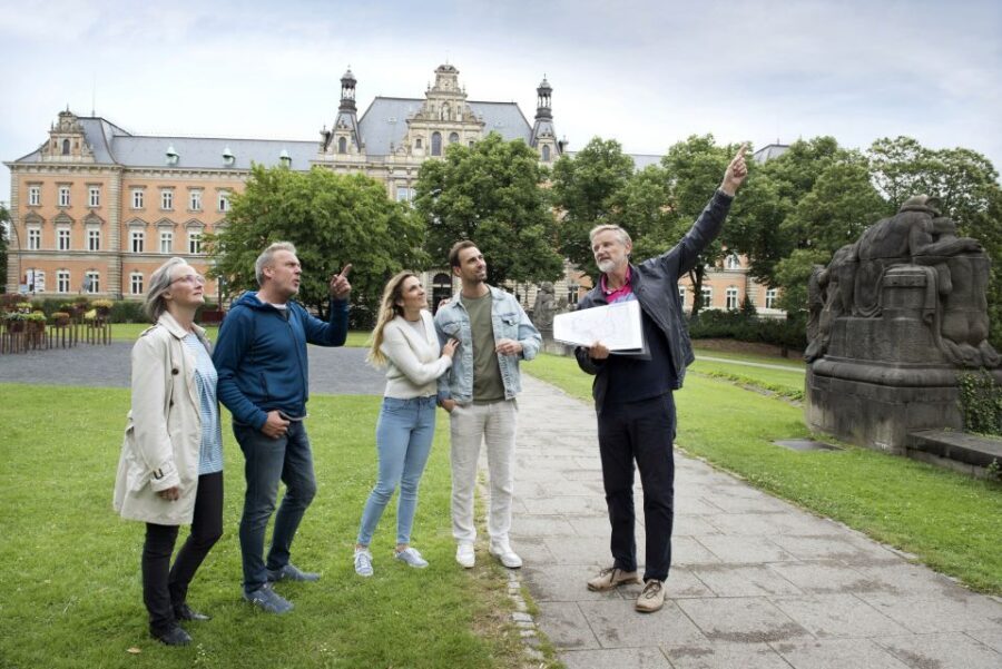 Munich: Historical Walking Tour Maxvorstadt with GEO Epoche - Who this 2-hour tour is best for
