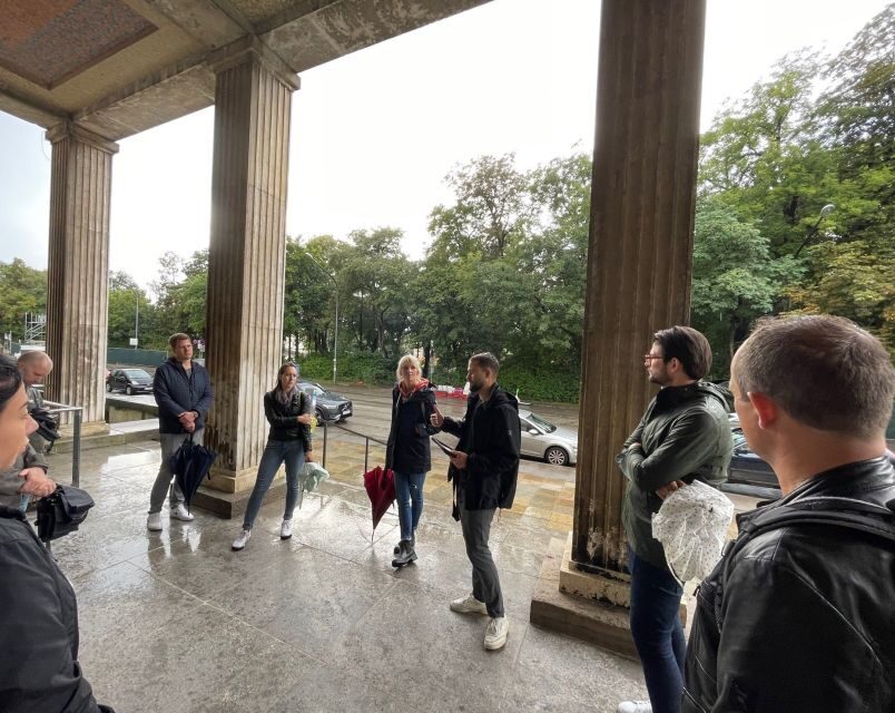 Munich: Historical Walking Tour on the Rise of Hitler - Alex’s guide style: local, chronological, and question-friendly