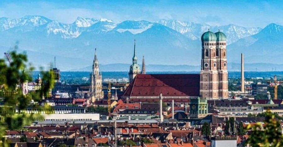 Munich: Must-See Attractions Walking Tour - St. Peter’s Church: the oldest Catholic church stop