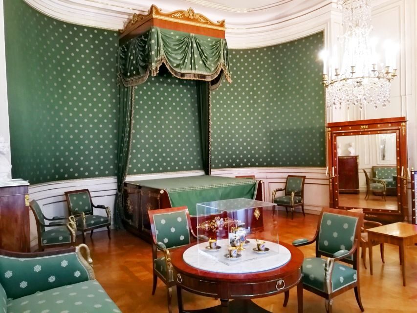Munich: Nymphenburg Palace with official Guide - Tickets and on-site rules: how to avoid common friction