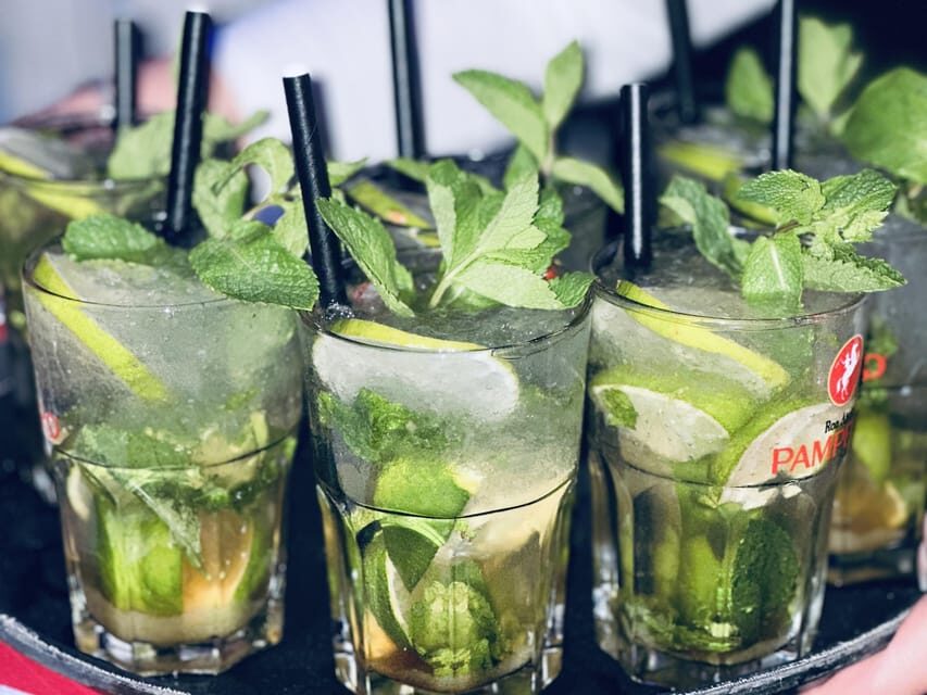 Munich: Private pub crawl with insider-guide & free shots - Drinking games and the city quiz: the social glue