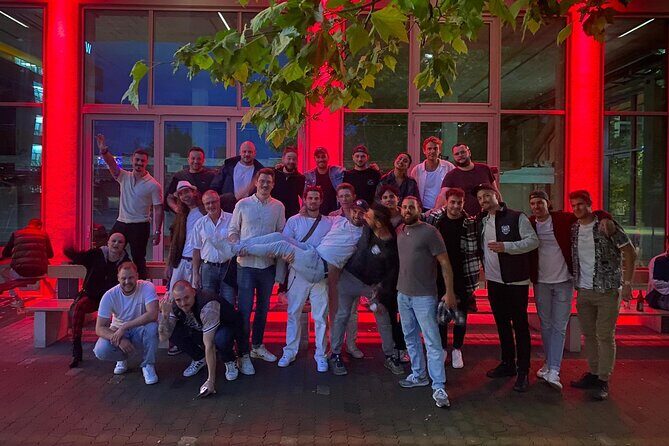 Munich PubCrawl: 4 Venues, Welcome Shots + Club Entry - Key Points at a Glance
