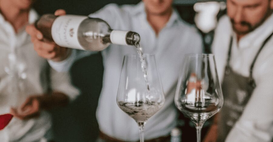 Munich: Romantic Wine Experience for Two at Viktualienmarkt - A Romantic Two-Person Set-Up at Max & Moritz Wine Bar