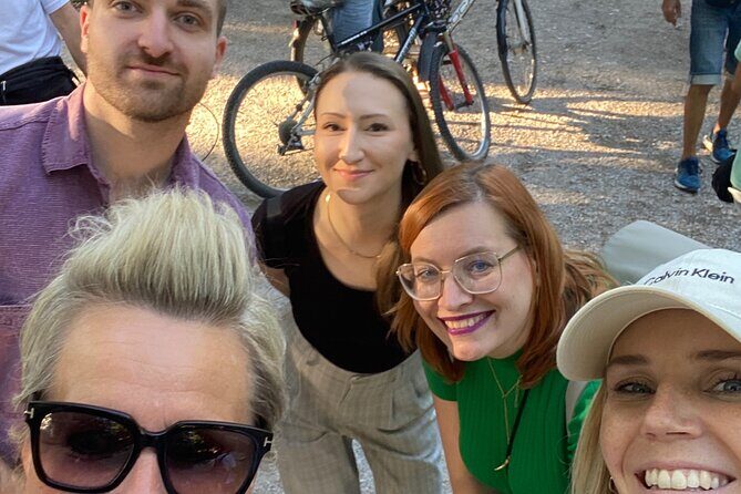Munich Scavenger Hunt and Sights Self-Guided Tour - Why the question style feels so effective