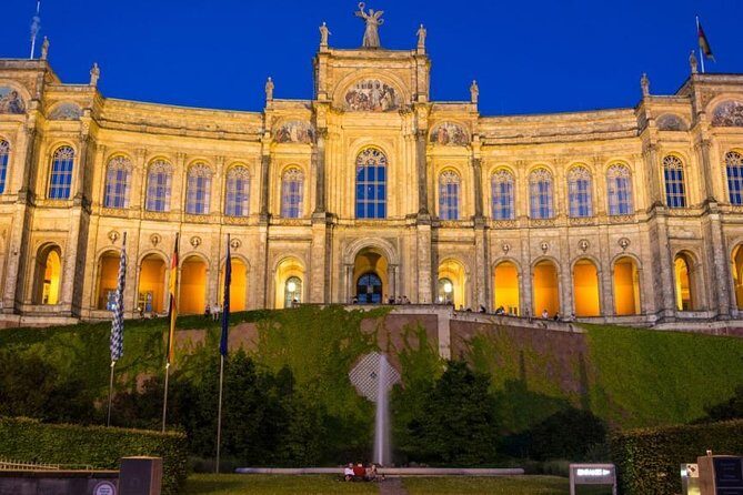 Munich's Highlights 3-hour Segway Tour - English Garden to the Chinesischen Turm: park Munich on wheels