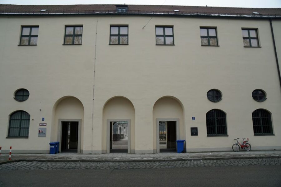National Socialism WWII with licensed guide - private tour - Königsplatz and the Brown House: where the Nazi system showed itself
