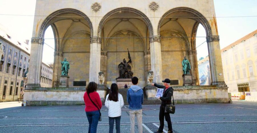 National Socialism WWII with licensed guide - private tour - Feldherrnhalle and the putsch story: memorials with a purpose
