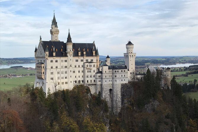 Neuschwanstein Castle Private Tour from Garmisch-Partenkirchen - Ettal Abbey: a short historical stop that gives context