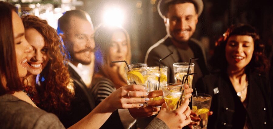 Nuremberg: Bar and Club Tour with Free Shots and Free Entry - Drinks Included, Food Not: How to Plan Your Energy
