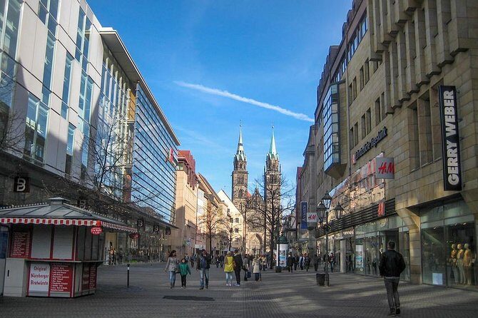 Nuremberg Private Walking Tour with a Local - Entering Old Town From the TugendbrunnenLorenzer Pl Area