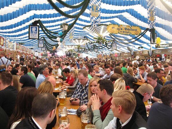 Oktoberfest Tour with table and unlimited beer - Quick hits before you commit