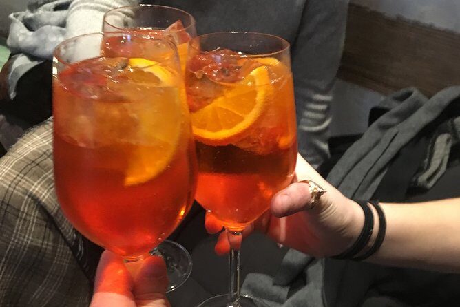 PRIVATE - Best Munich Cocktail Tour - all inclusive - Drinks Included Means No Math on Your Night Out