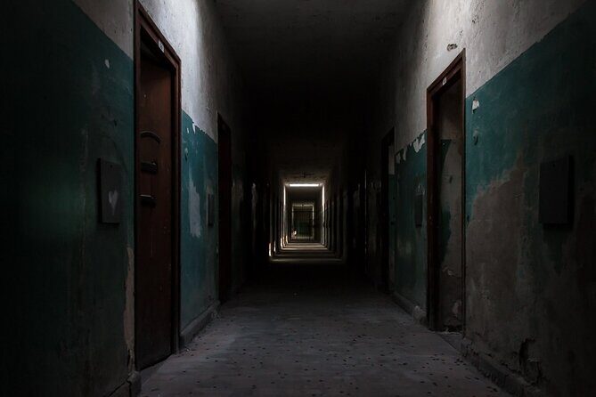 Private Dachau Concentration Camp Memorial Site Tour from Munich - Munich to Dachau: why this tour feels different from DIY