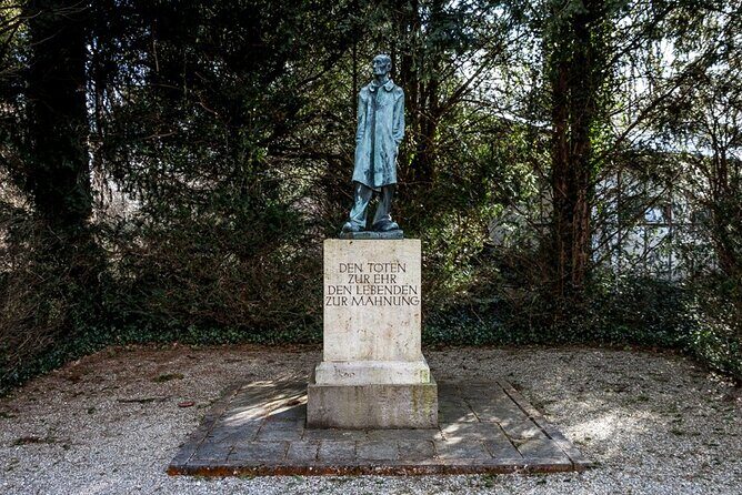 Private Dachau Concentration Camp Memorial Site Tour from Munich - Stop 3: Munich Central Station and finishing where you started