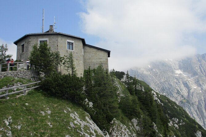 Private day trip from Munich to Eagle's Nest, Salzburg and back - Eagle’s Nest (Kehlsteinhaus): iconic views, big-ticket reality check
