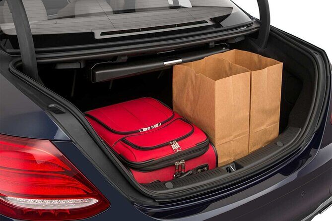 Private Departure Transfer from Munich to Munich Airport by Sedan - Hotel pickup and meet-and-greet: no hunting required