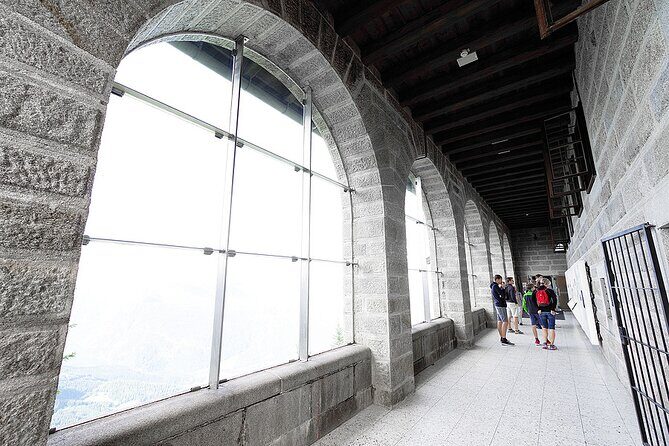 Private Eagles Nest & WWII Doku Center Tour incl. Tickets & Lunch - Sepp’s guiding style: professional, personable, and practical