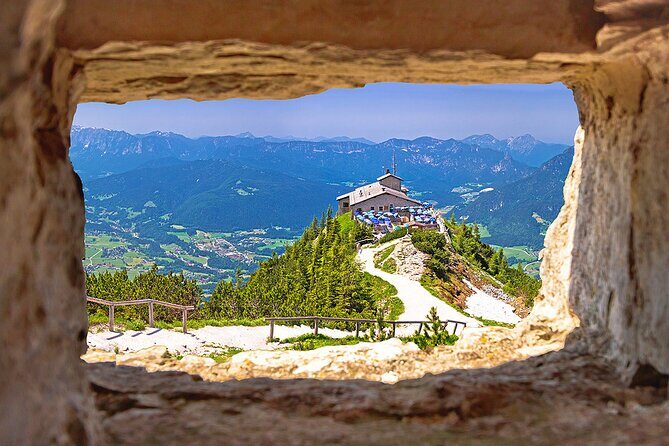 Private Eagles Nest & WWII Doku Center Tour incl. Tickets & Lunch - Timing, weather, and photo planning for an 8–9 hour day