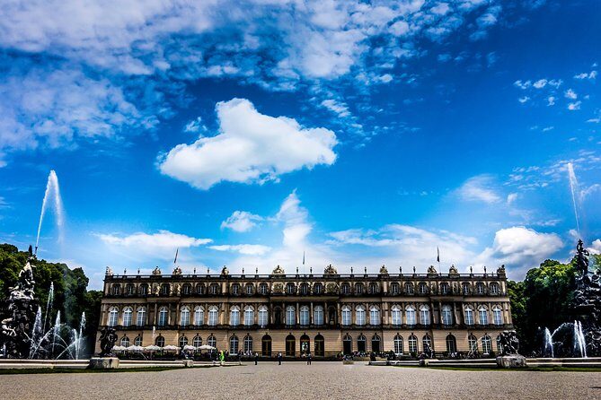 Private Herrenchiemsee Castle Tour from Munich with Cruise and Carriage Ride - Herrenchiemsee Palace Park: The 30-Minute Reset