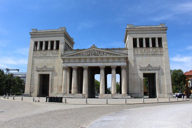 Private Munich Old Town and Third Reich Walking Tour - Private guiding that can actually change your experience