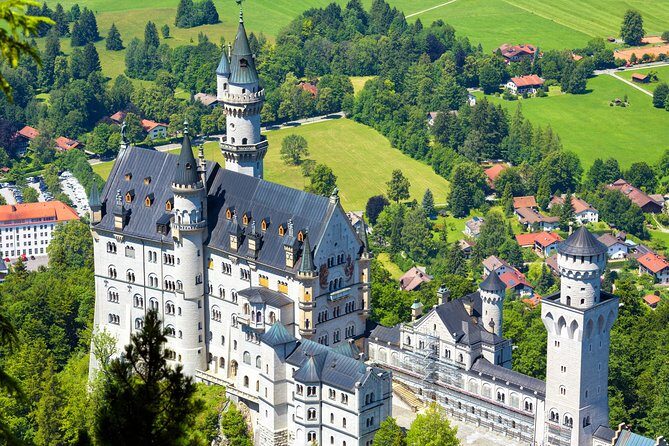 Private Neuschwanstein Castle Tour - optional Alpine Coaster - A private Neuschwanstein day that’s built around your time