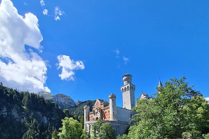 Private Neuschwanstein Castle Tour - optional Alpine Coaster - The snacks and drinks part that actually matters