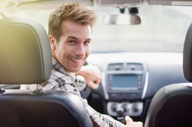 Private Scenic Transfer from Munich to Prague with 4h of Sightseeing - Munich to Prague Without the Train Shuffle