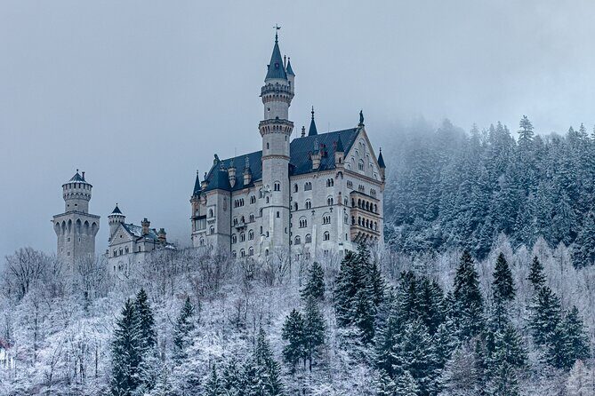 Private Tour to Neuschwanstein Castle & Linderhof from Munich - How much walking and stairs should you plan for?