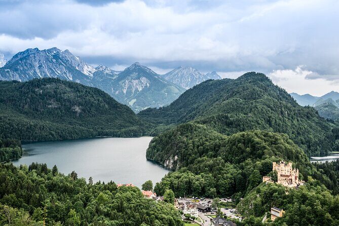 Private Tour to Royal Castle of Neuschwanstein and Hohenschwangau - Uffing and Schöffau: the small-town warm-up